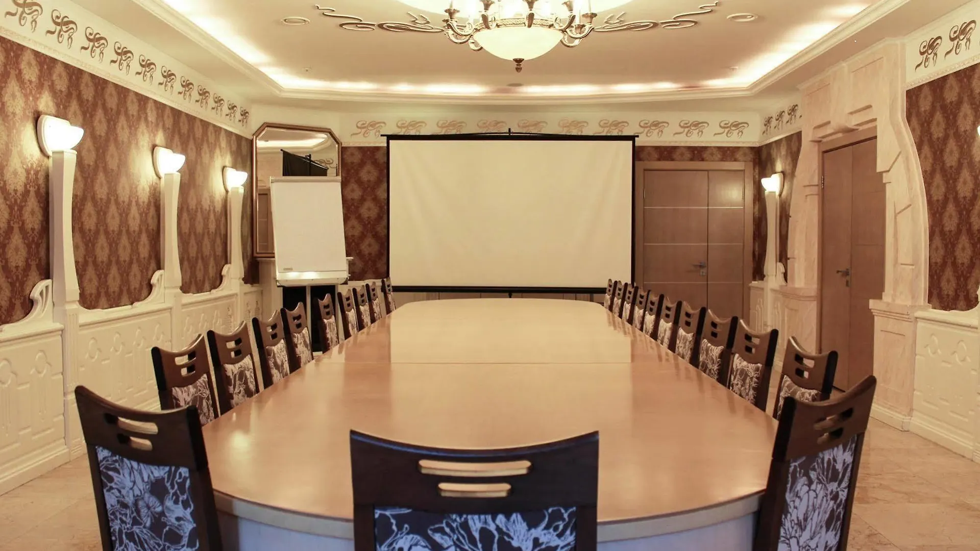 President Hotel Kyiv 4*,