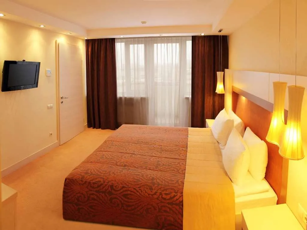 President Hotel Kyiv 4*,